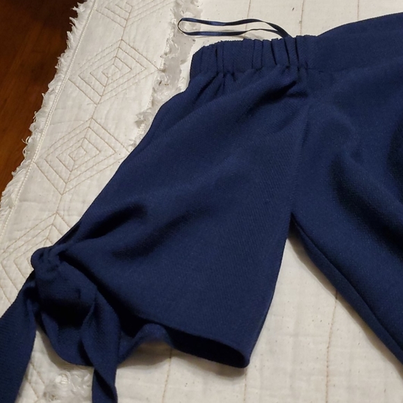 Off the shoulder top - Picture 2 of 2